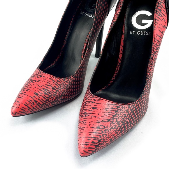 G by GUESS Carrie Black Red Snakeskin Pumps 7.5 - Picture 7 of 14